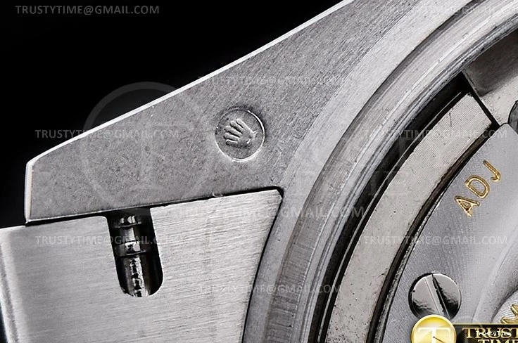 1231 ModernLook RDD0224B – DayDate 36mm 747